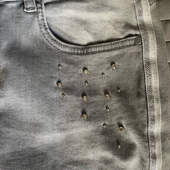 Dolcezza Jeans - Picture 4 of 5